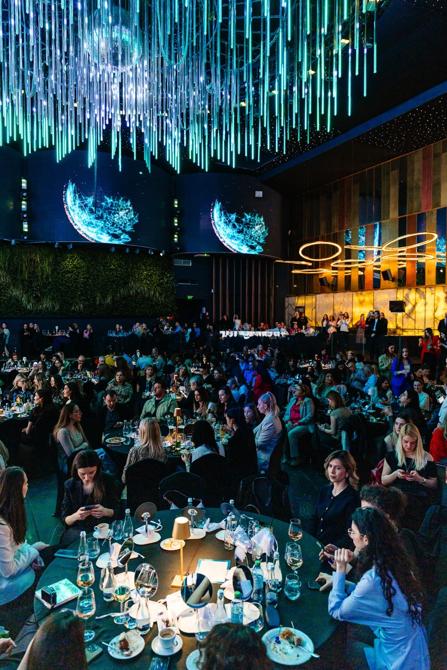 Fotografie Corporate Specializat in Lansări Produs si Serviciu. Fotograf Corporate Business