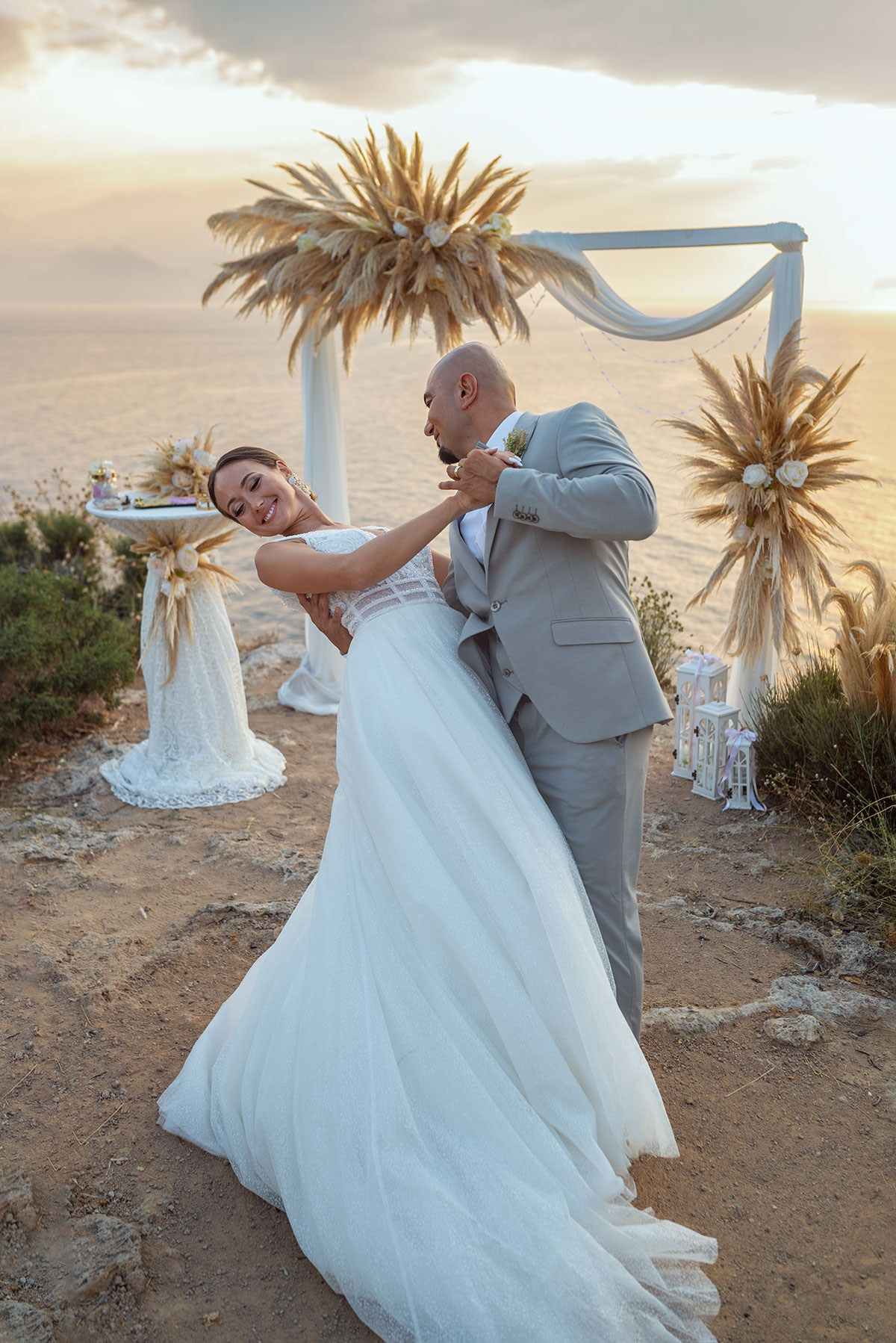 Скалы на море с шикарным видом. Фотограф Анталия, Кемер, Белек, Сиде Дарья Кая