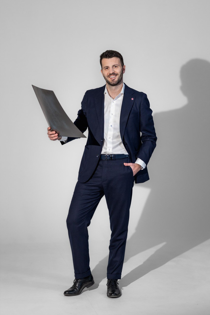 PRO MAGAZÍN. Dana Lišková — Empatická fotografka | Introspektivní umělkyně | Neurodivergentní koučka| Zakladatelka Artepy.cz