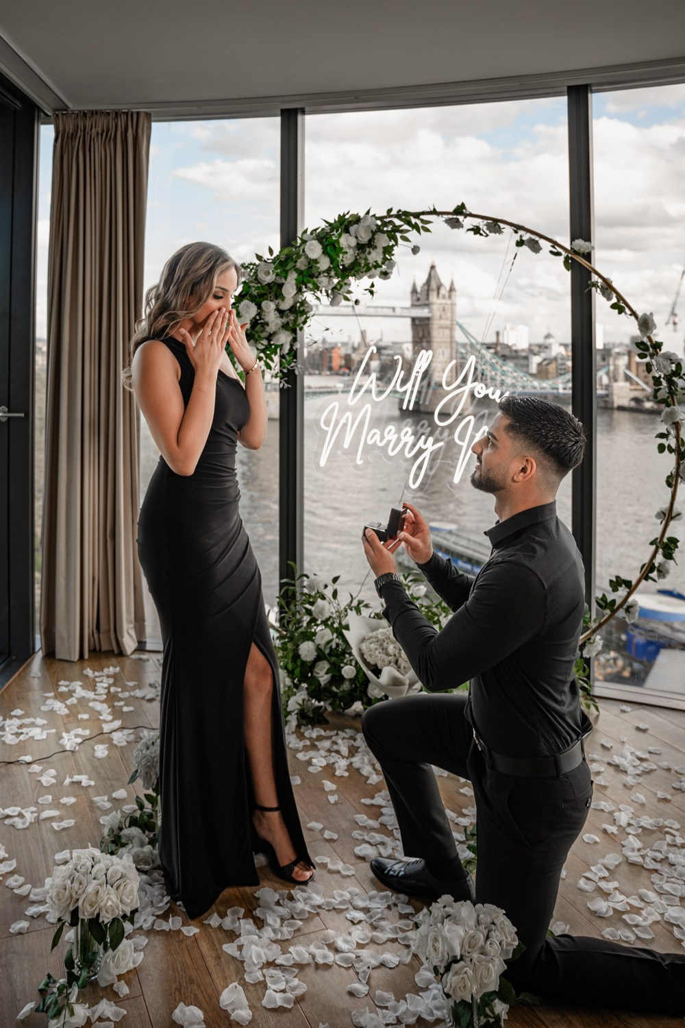 Proposal Cheval Three Quays. Tonya Kyrylenko photographer in London