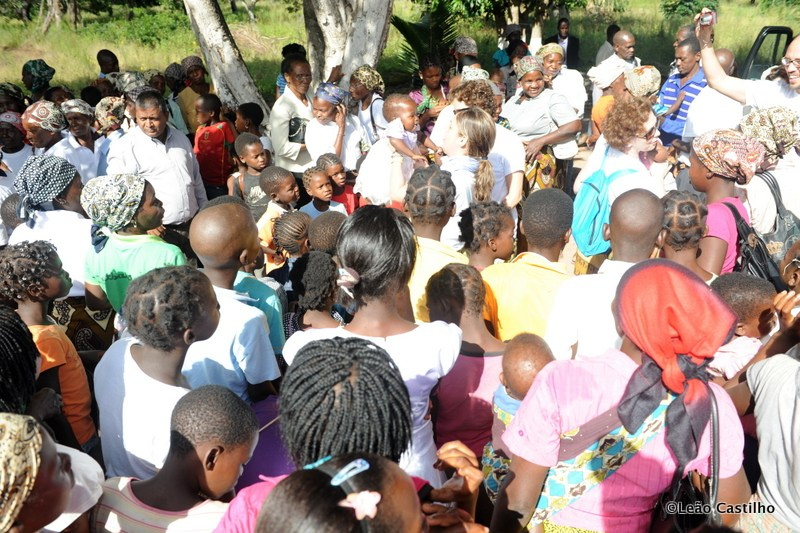 Photos of volunteer work in Mozambique. Simbahalu