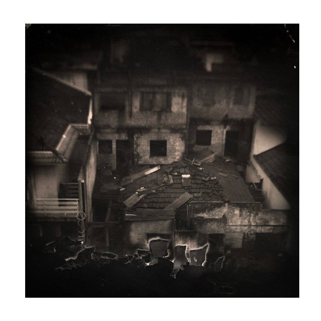 LOCUS. Adriano Escanhuela — Experimental