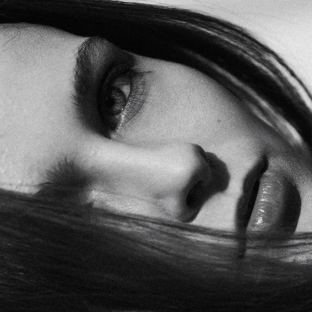 Kristina Kozheltsova — Black & White Portrait Photographer in Leipzig