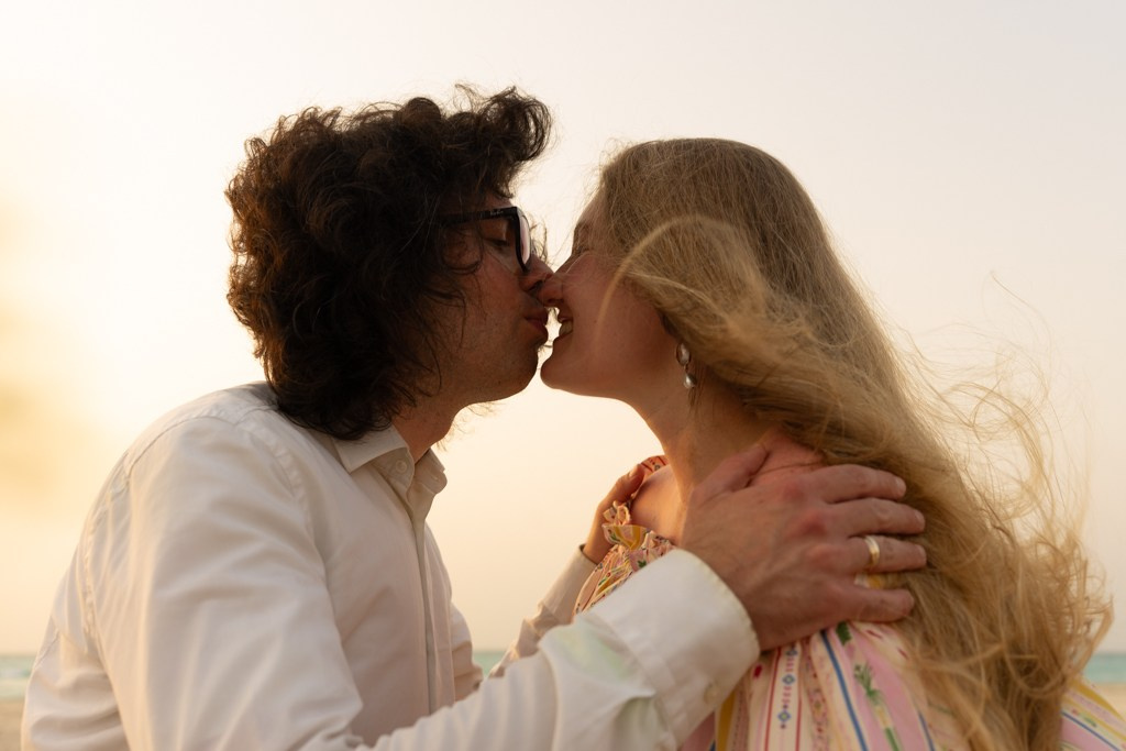 Stella and Ilya pregnancy photoshoot Saadyat. Professional Photographer Abu Dhabi, Dubai — Yulia Ismoilova | 2025