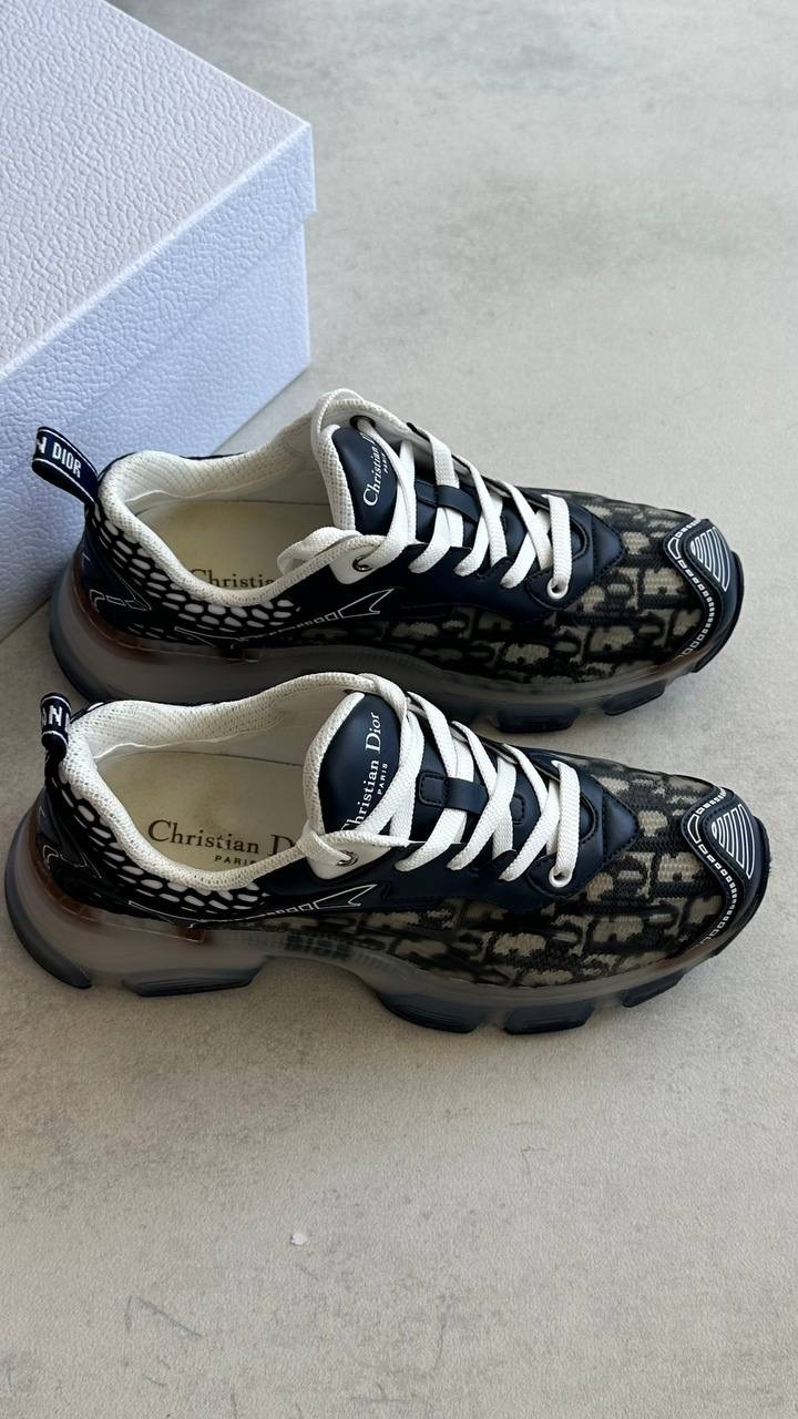 Dior. Resale store. Second hand brands store in israel