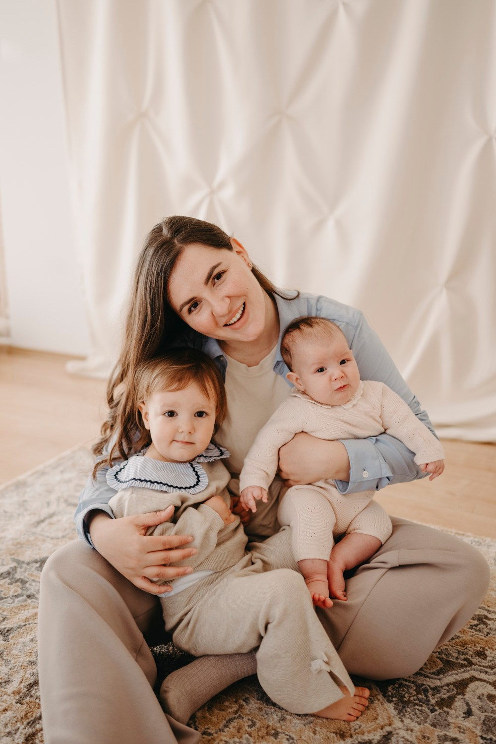 Mamine i bakine Masa i Nadja. Deciji i porodicni fotograf u Beogradu Oksana Skendzic