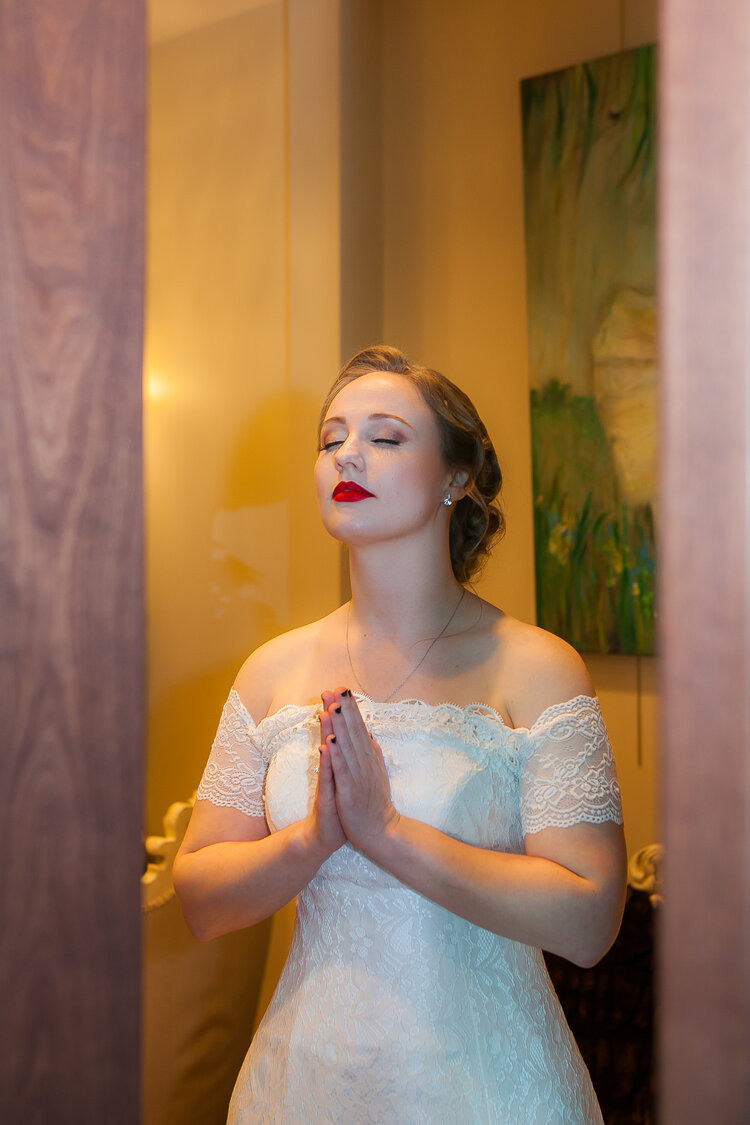 Bride’s Morning Photography | Elegant Start to Your Day. Lana Photography — Wedding & Family Photographer in Florida & Beyond