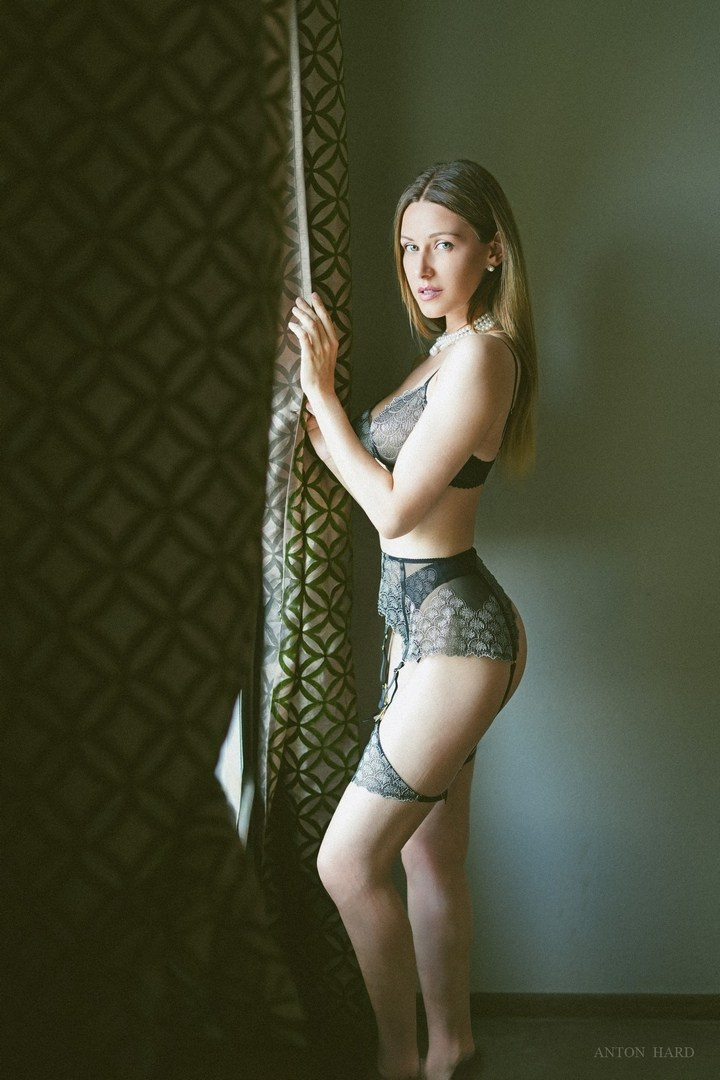 OLGA ALBERTI II. Anton Hard — Nude Art Photography