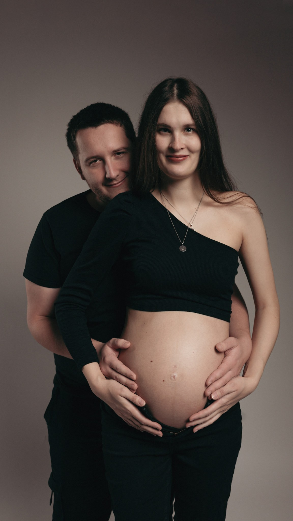 Těhotenské focení v Písku — příběh, který začíná právě teď. Rodinná, těhotenská, newborn a lifestyle fotografka v Písku Oxana Telupilova