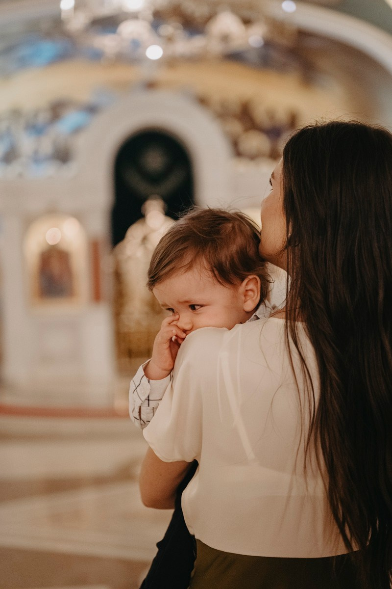 Filipovo krstenje / Hram svetog Save. Deciji i porodicni fotograf u Beogradu Oksana Skendzic