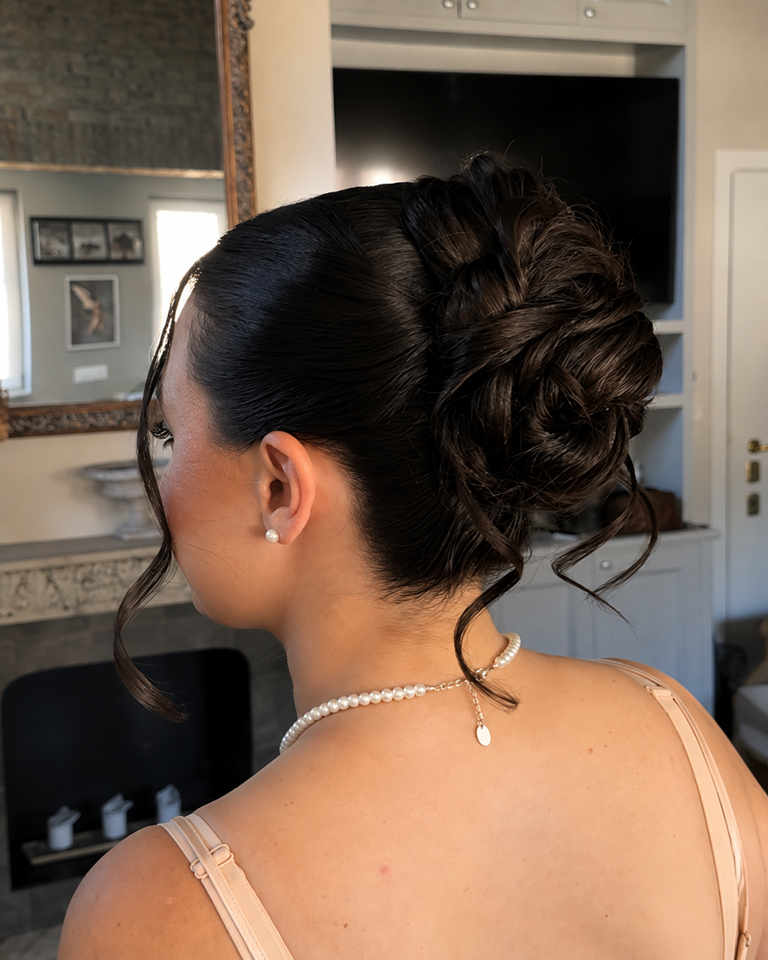 Wedding hairstyles in Rome, Italy. Curls, waves, up-do’s. Makeup artist and hairstylist in Rome Italy | Kate Lisi