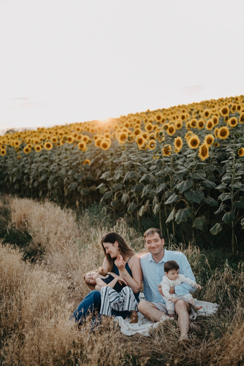 Jelena Milos Dunja i Mila / porodicno fotografisanje. Deciji i porodicni fotograf u Beogradu Oksana Skendzic