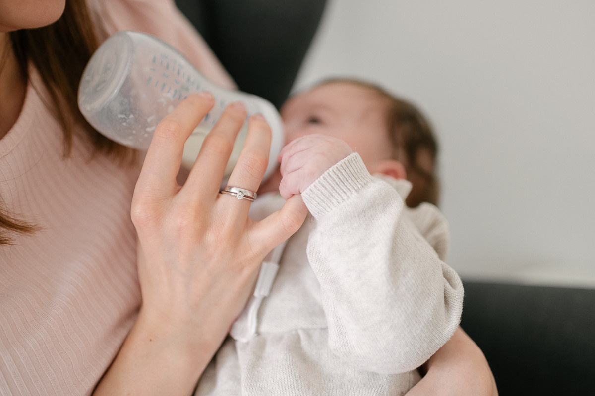 Pure Mamas Liebe. Neugeborenenfotografie, Babyfotografie in Düsseldorf und Umgebung