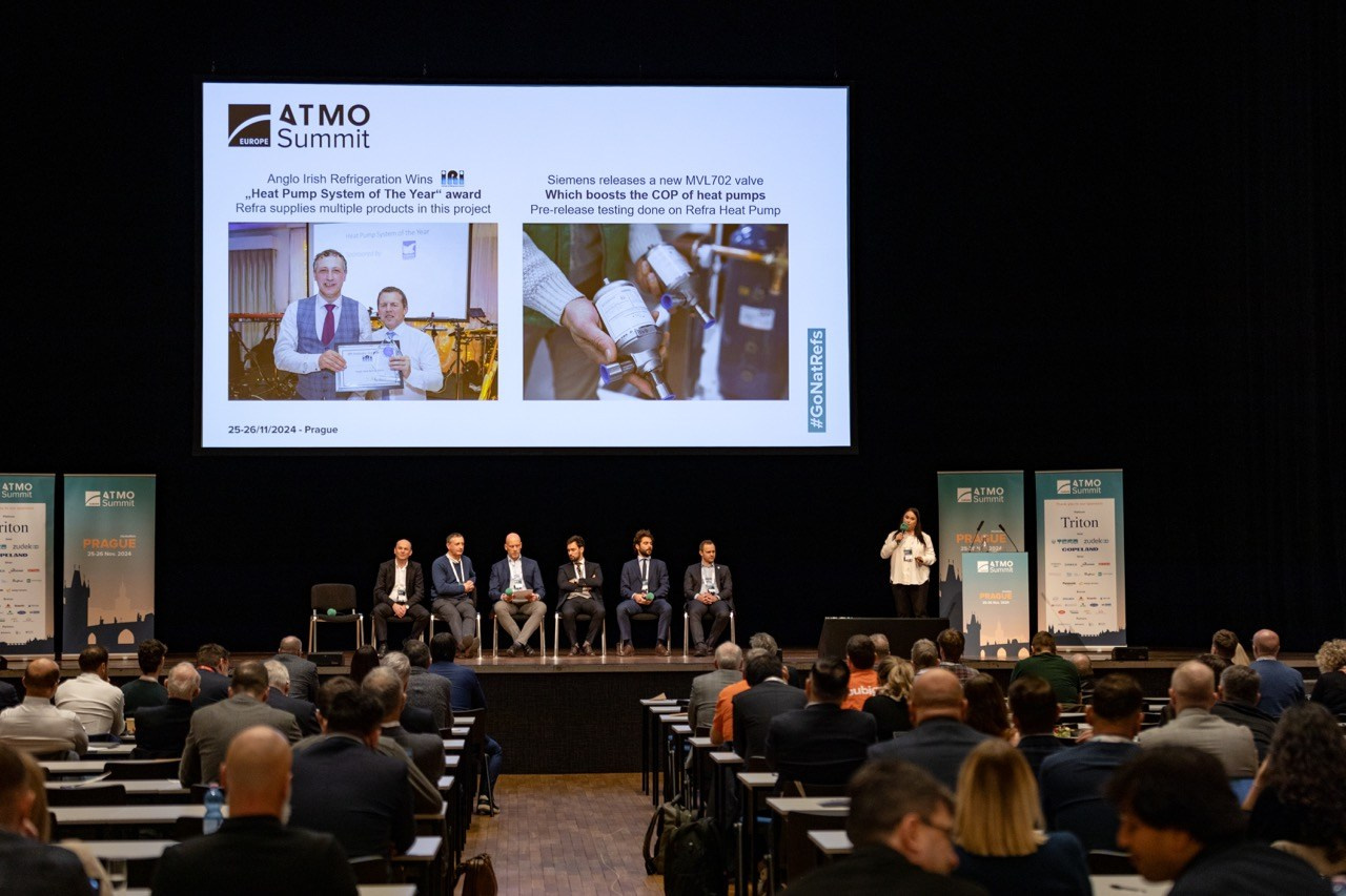 Dana Lišková - Event Photographer Prague - event photography  - conference photography - corporate events - corporate photography