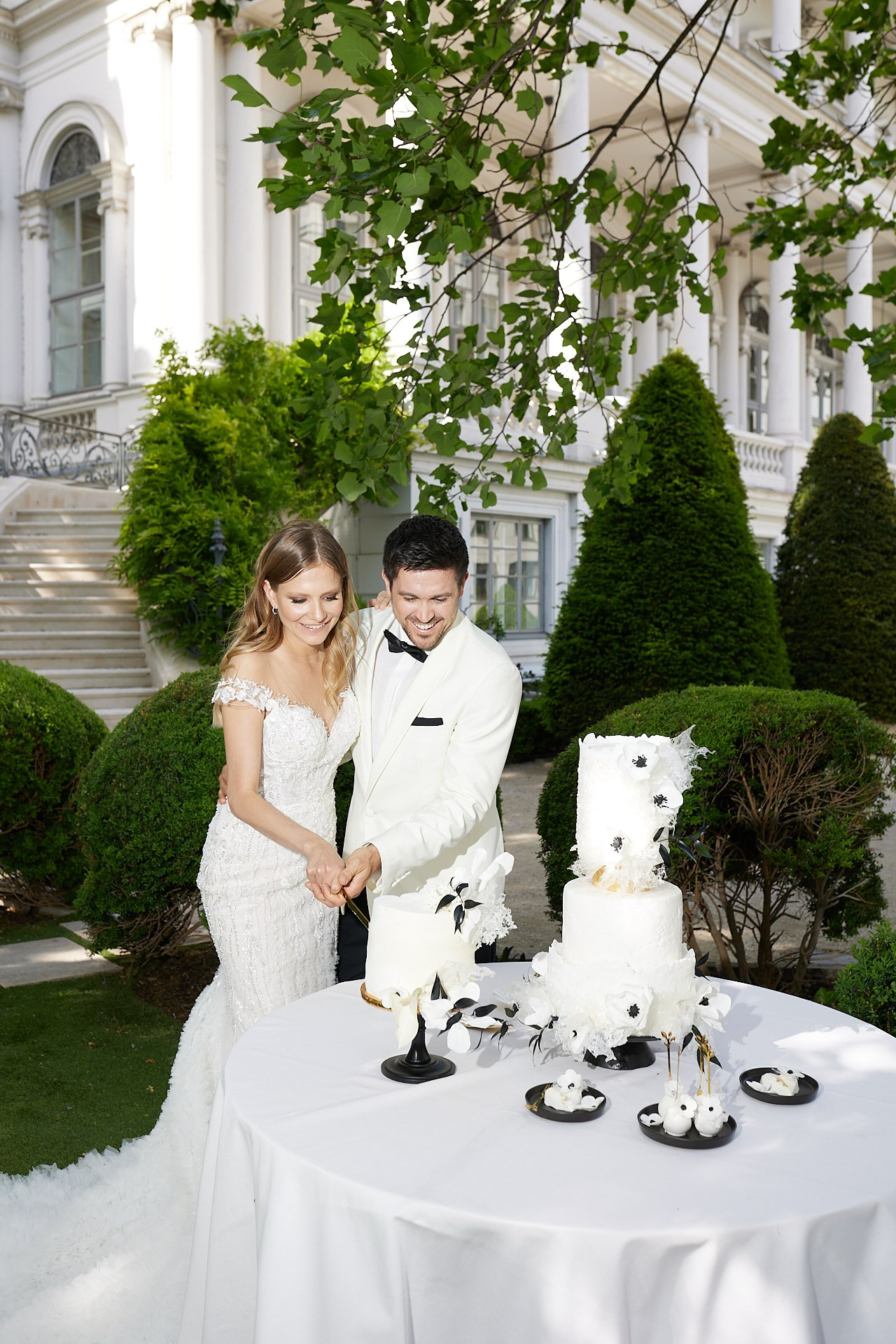 Austria. Switzerland-Austria-Croatia-Montenegro wedding photographer and videographer Yannia weddings