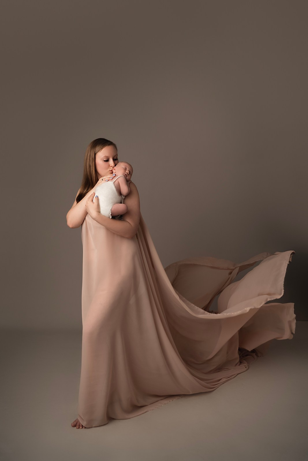 Sesja newborn. VideofotKA.pl