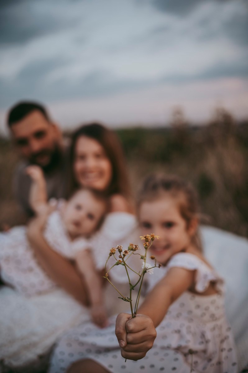 Sonja, Bojan, Nadja i Una / porodicno fotografisanje. Deciji i porodicni fotograf u Beogradu Oksana Skendzic
