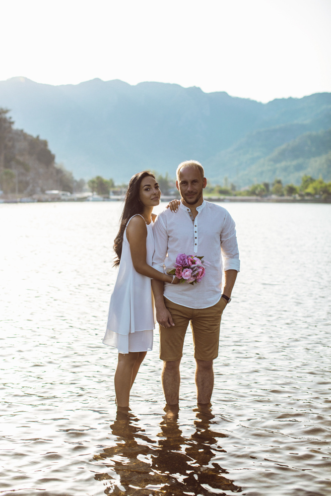 Выездная фотосессия Лавстори в бухте Орханье. Фотограф в Каппадокии / Julia Ganch