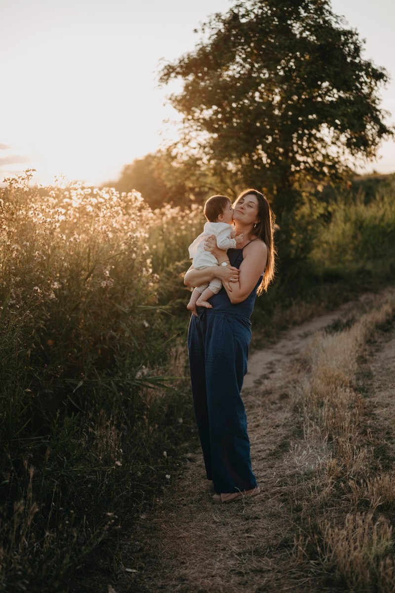 Jelena Milos Dunja i Mila / porodicno fotografisanje. Deciji i porodicni fotograf u Beogradu Oksana Skendzic