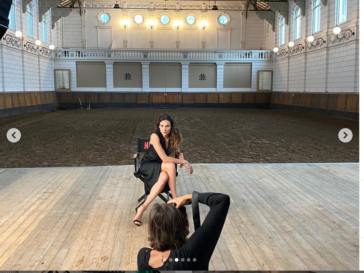 Editorial photoshoot for Netflix in Amsterdam manege. Portrait and Wedding Photographer Brussels & Amsterdam