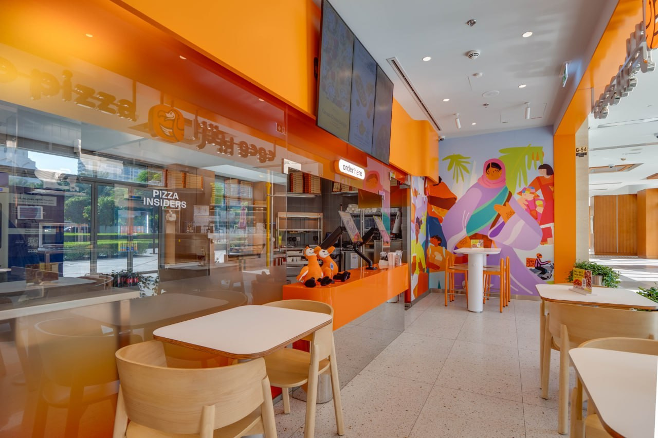 Commercial Interior Photography — Dodo Pizza Café in Dubai. Hotel Photographer in Dubai — Interiors & Commercial by Oleg Novikov