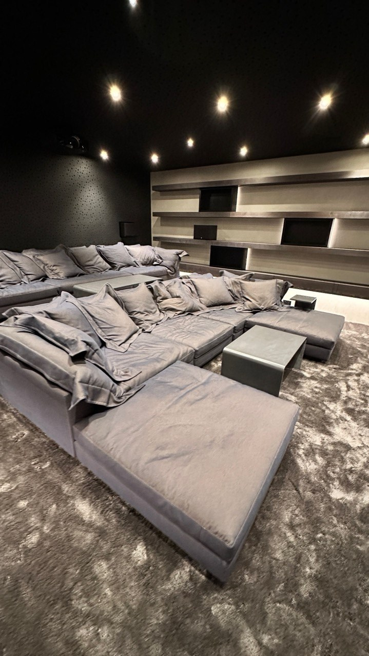 Архитектор в Праге Architekt Praha - Navrhujeme luxusní domy. Špičková moderní architektura. architektonické studio Praha. Architekti rodinných domů | Architektonické studio Praha. Zahradní architekt. Bytový Architekt a Návrhy interiérů. Architekt rodinných domů. Luxury villa Nejlepší Vily  Luxury vila русскоговорящий архитектор в чехии дизайнер интерьера прага Дизайн интерьера - Архитектор жилых помещений Прага проект виллы проект дома в праге строительство дома чехия