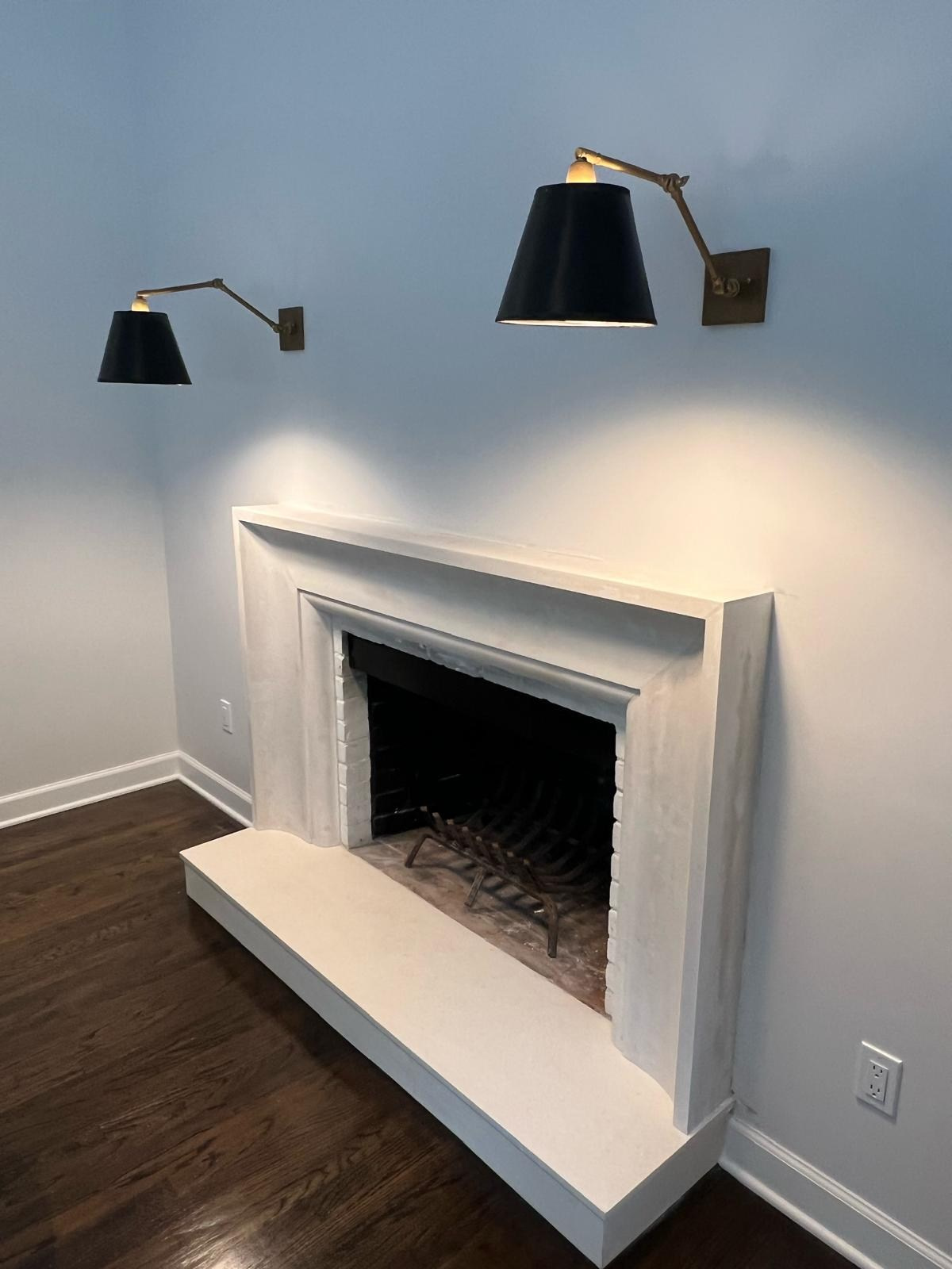 Fireplaces. Plaster molding