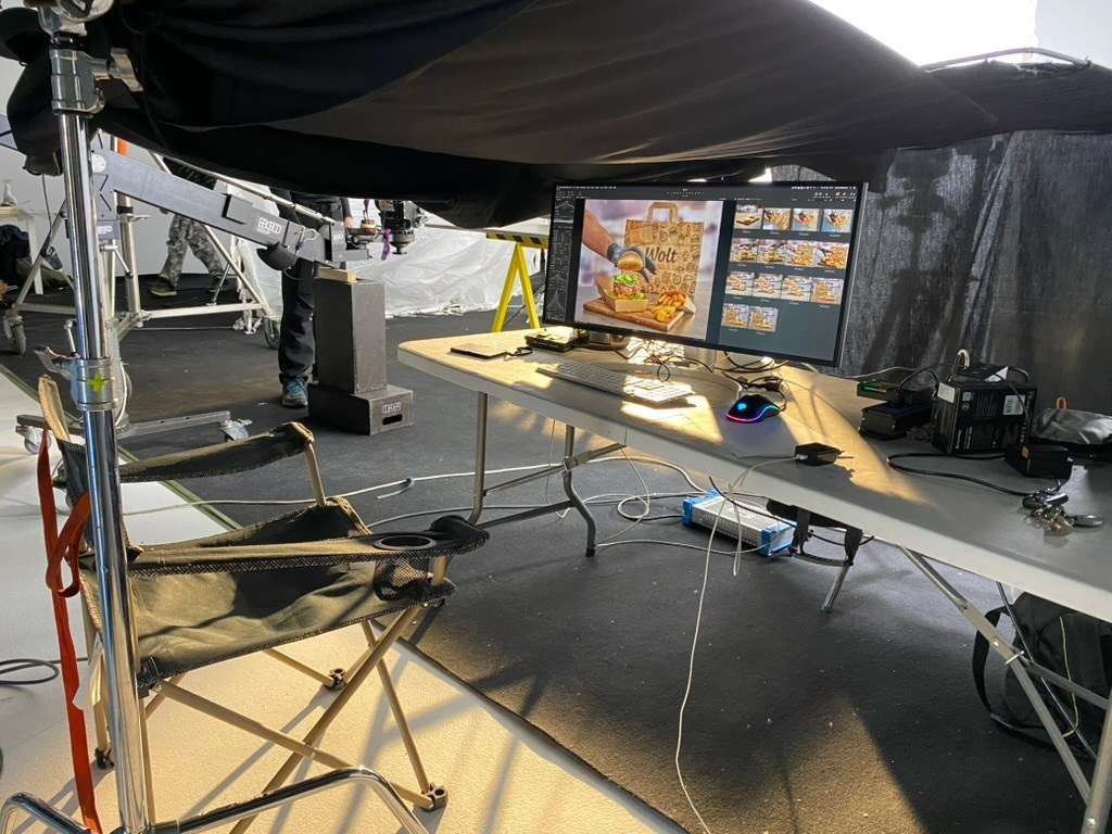 Studio Photogenic. Commercial and studio photographer in Belgrade