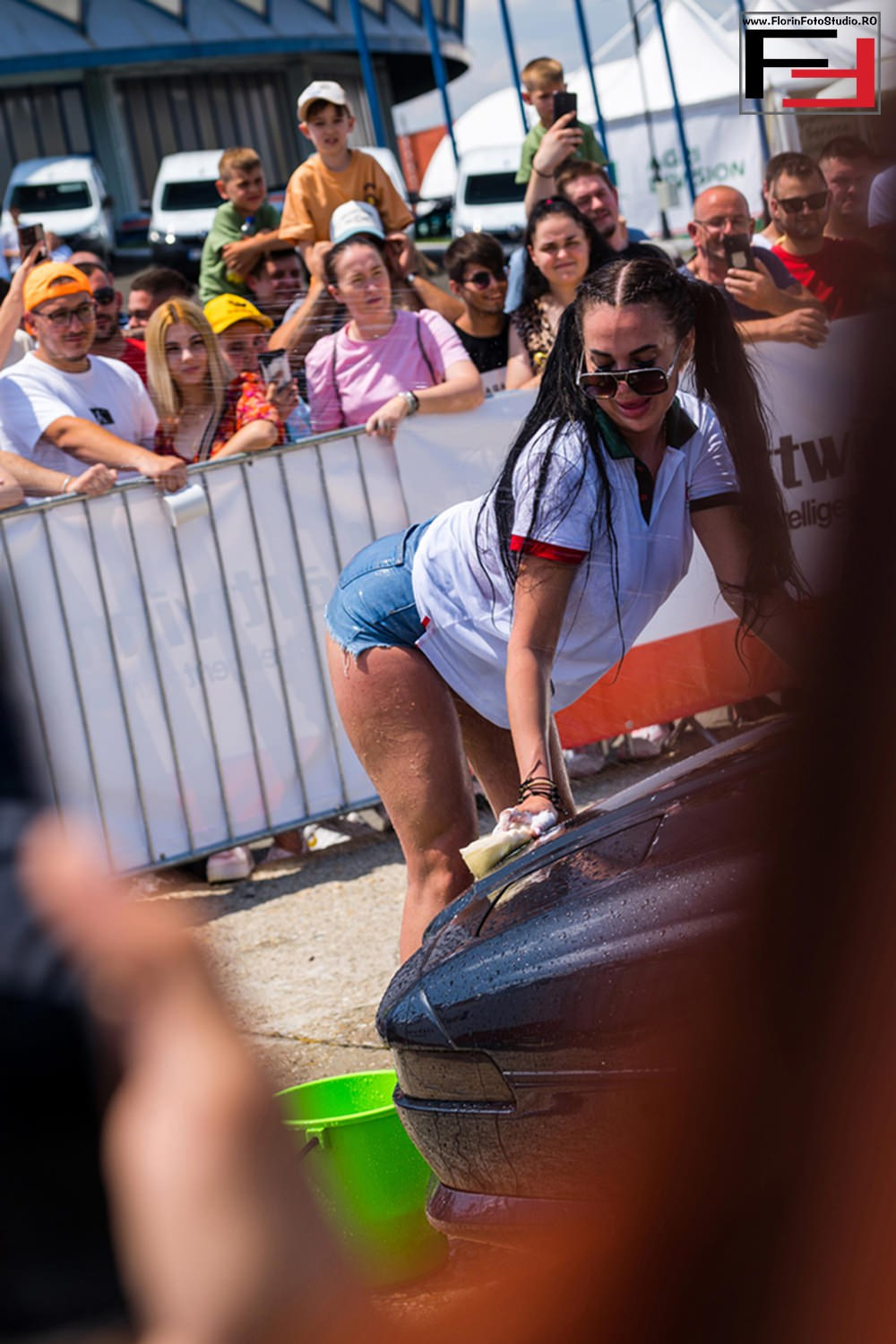 Car Wash @ Auto Total Business Show 2024. Studio foto Galati sexy — boudoir fotograf freelancer Florin Costache