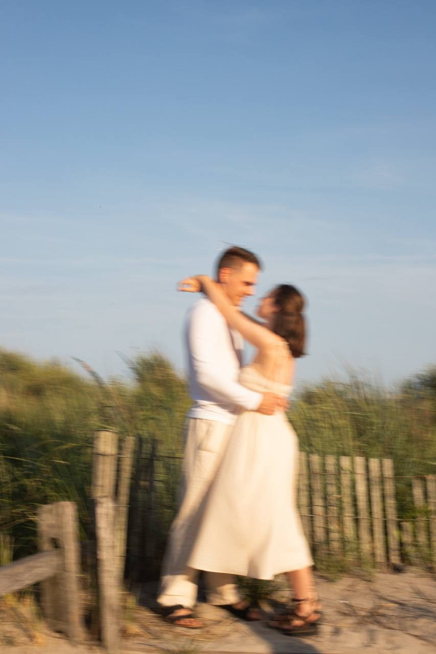 Beach pre wedding. Wedding Photographer & Videographer