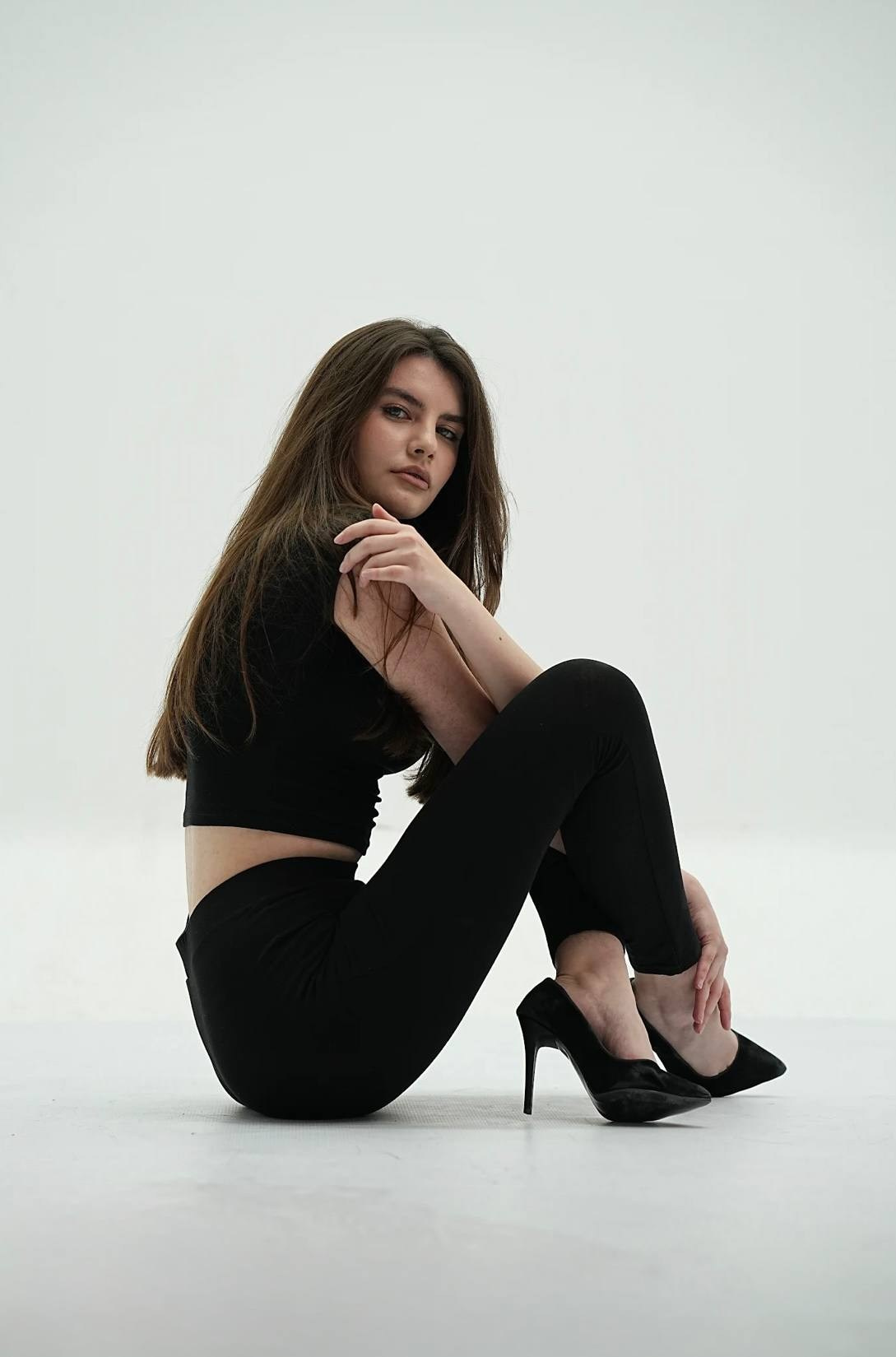Gunel. BIG Model Agency. “Dare to Be Famous”