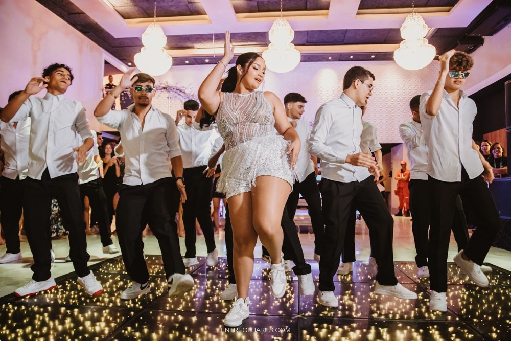 15 Anos Nayla. EntreOlhares Fotografia e Filmagem de Casamentos em Recife/PE e João Pessoa/PB — Momentos únicos eternizados com sensibilidade