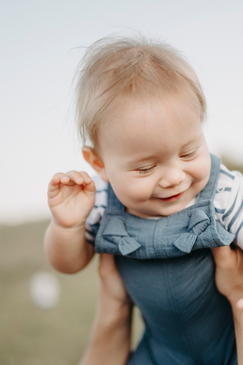Basici / porodicno fotografisanje u prirodi. Deciji i porodicni fotograf u Beogradu Oksana Skendzic