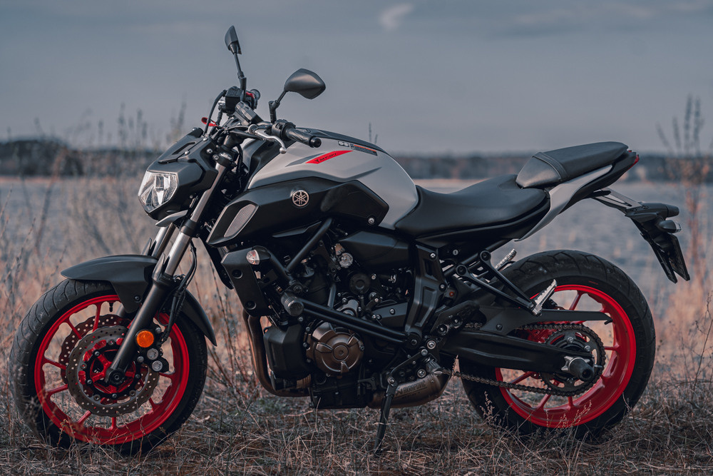 Auto un moto foto. Galvenā