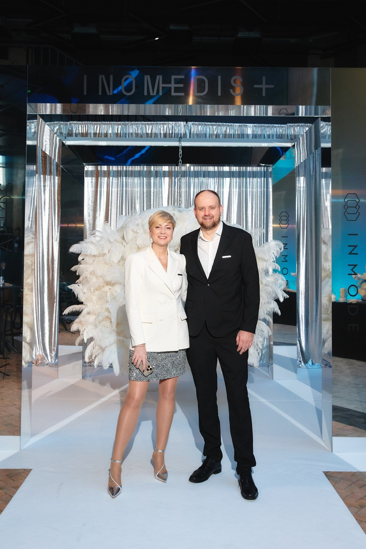 Review about the wedding photographer. Destination wedding and fashion photographer in Riga Igor Davidovich