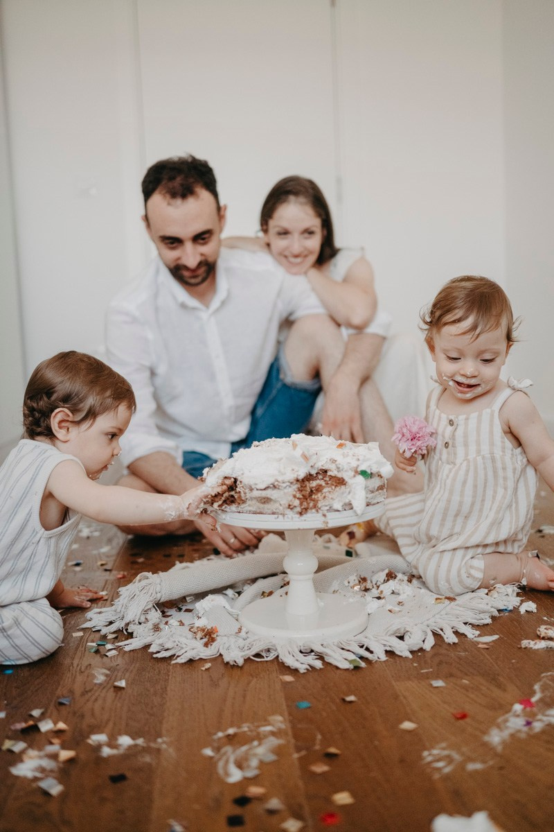 Dunjin i Vukanov 1. rodjendan / fotografisanje kod kuce. Deciji i porodicni fotograf u Beogradu Oksana Skendzic