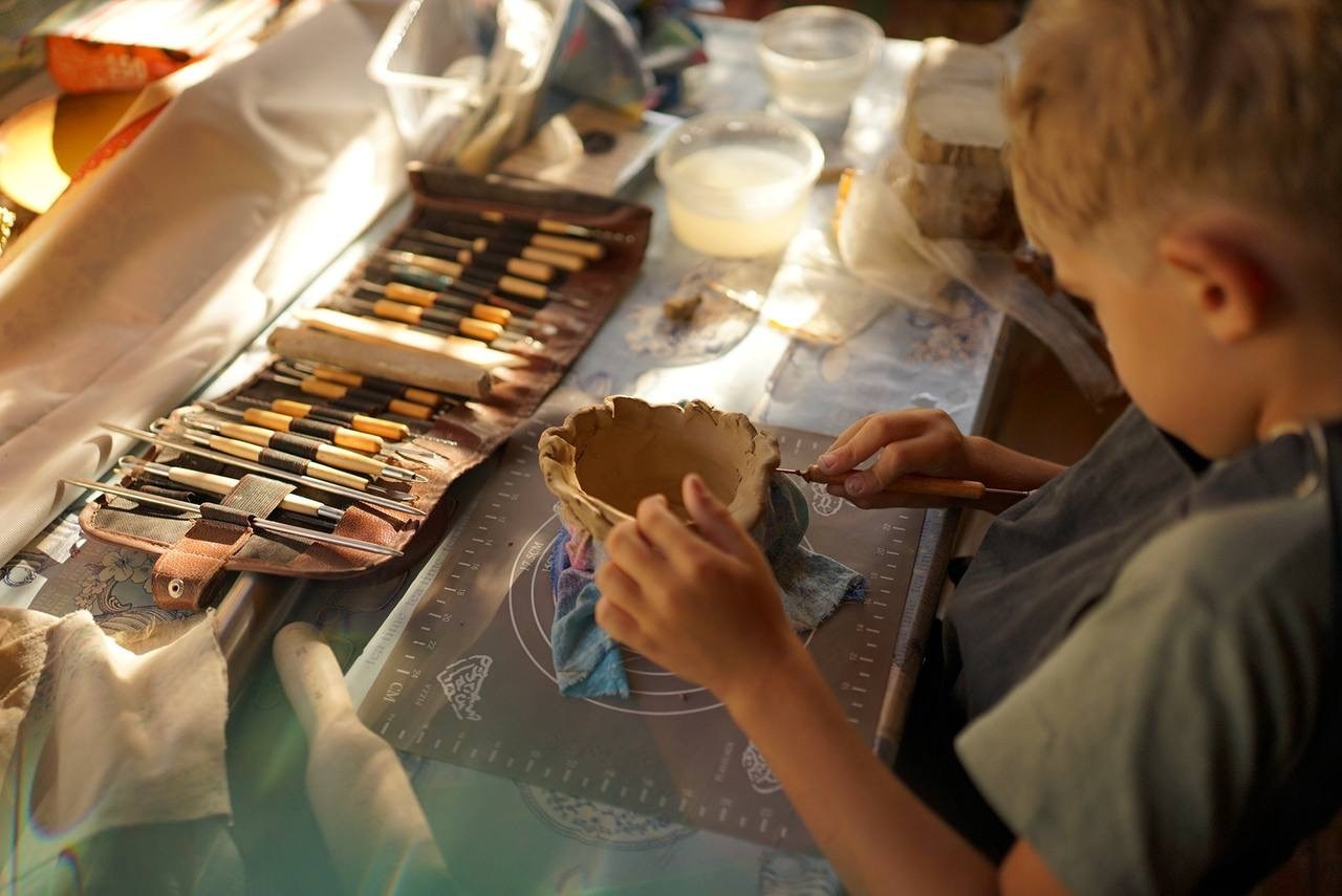 Tima and granny. Professional Photographer Abu Dhabi, Dubai — Yulia Ismoilova | 2025