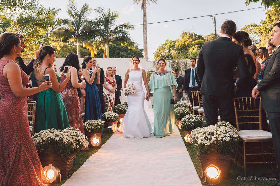 Casamento de Márcia e Marcos na Casa de Chá em Aldeia Pernambuco. Casamento ao ar livre. EntreOlhares Fotografia e Filmagem de Casamentos em Recife/PE e João Pessoa/PB — Momentos únicos eternizados com sensibilidade