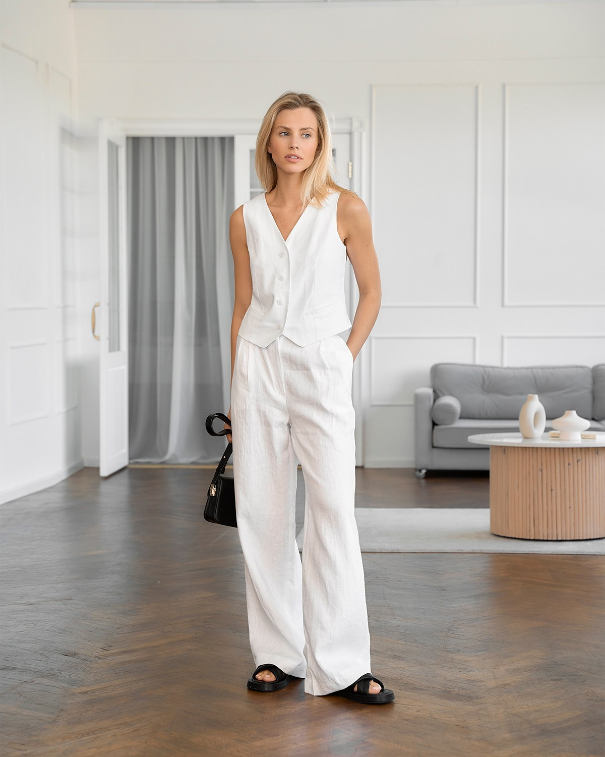 FASHION. Fashion and advertising photographer Alina Mikhalkovich Dubai