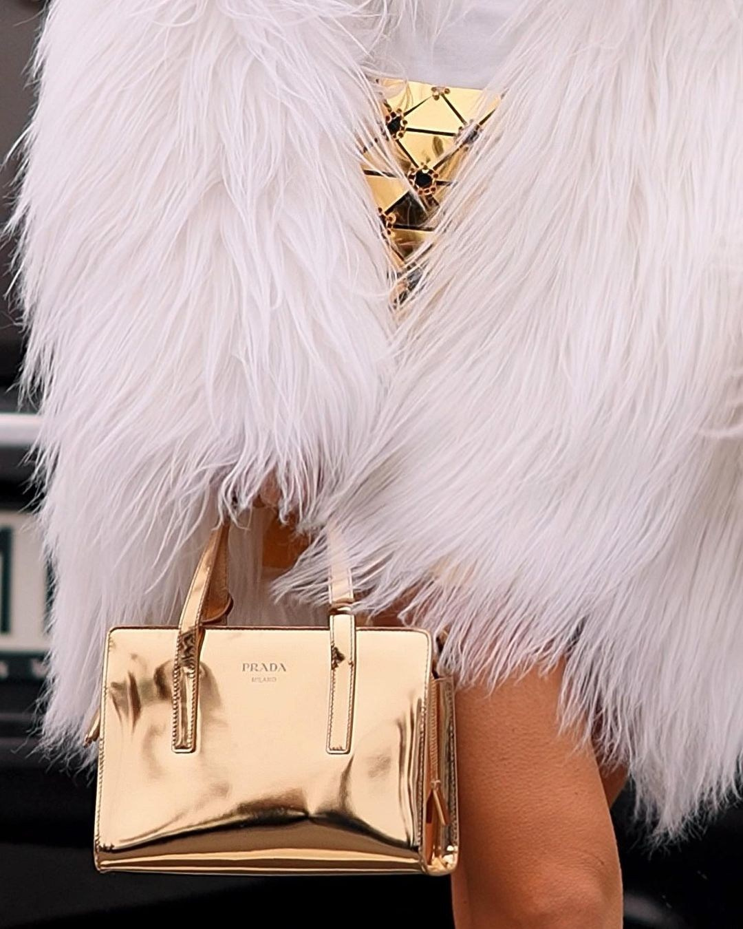 Caro Daur. Julia Di |Fashion streetstyle photographer|videomaker in Milan & Paris