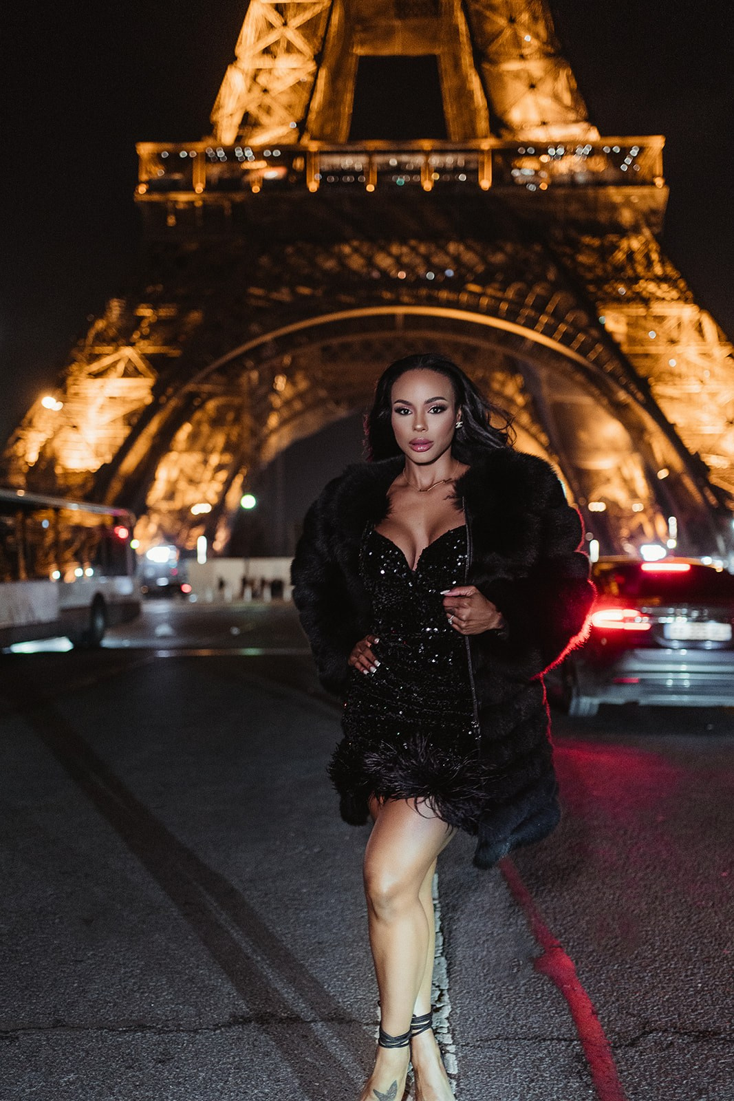 Night time. Photographer in Paris Yulia Shkadina | Couples, engagement, pre-wedding, individual photo-shoots in Paris at the best locations