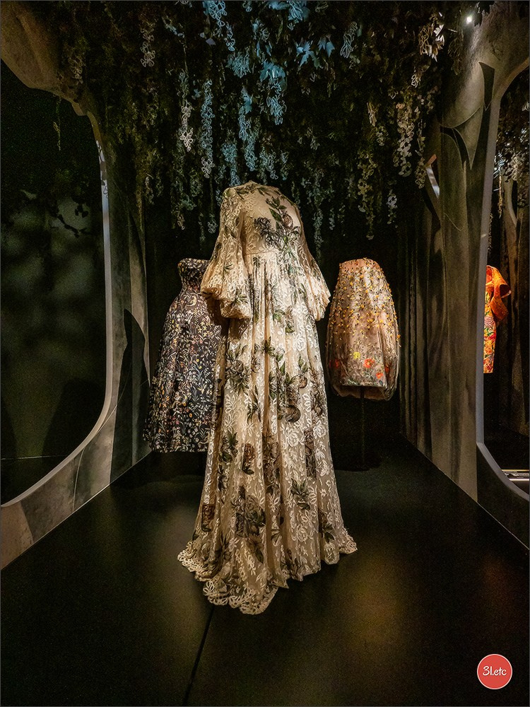 Musée Dior à Paris. Photographe à Strasbourg | Portraits, Studio, Enfants, Événements