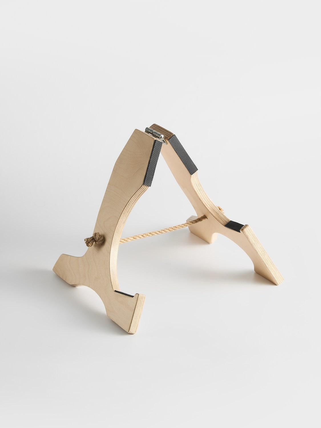 Музыкальные. Предметная фотосъемка в Алматы. Студия фото и видео съемки товаров