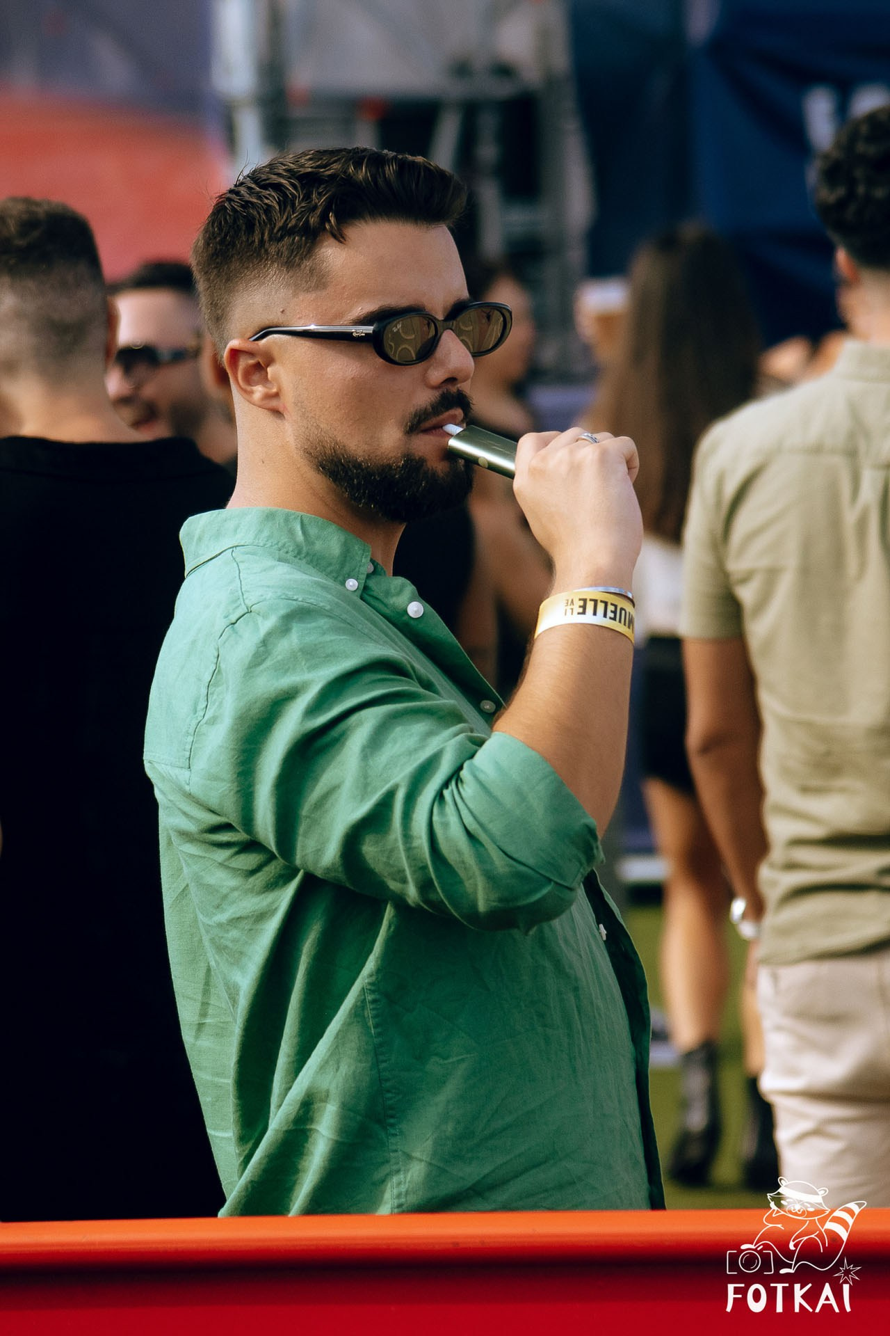 Cariña: La Fiesta 2025 Alicante — fotos del festival LGTBI y drag shows | FOTKAI