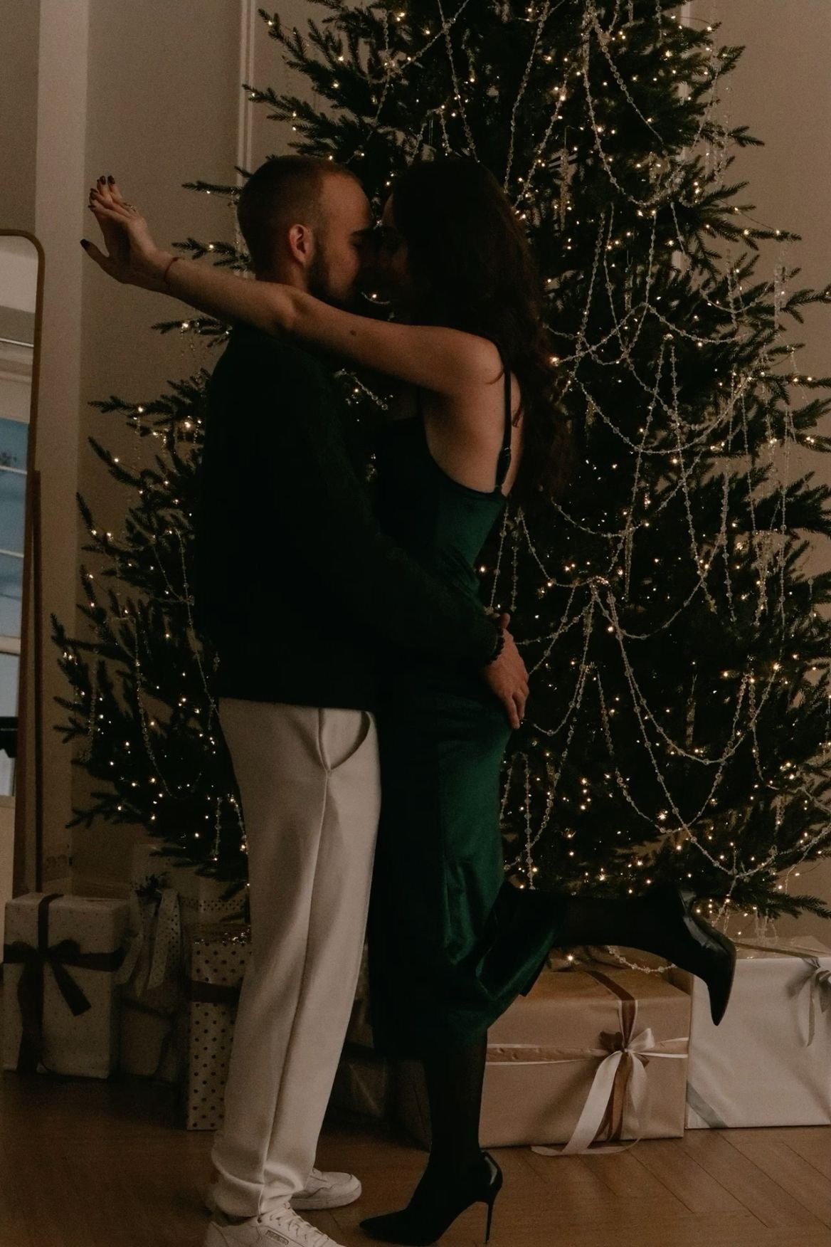 IDEEN FÜR KLEIDUNG FÜR EIN WEIHNACHTSFOTOSHOOTING. Фотограф Лейпциг