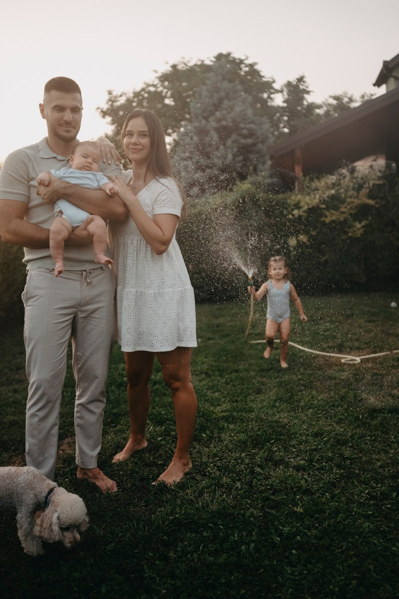 Jelena, Milos, Lena i Viktor / porodicno fotografisanje. Deciji i porodicni fotograf u Beogradu Oksana Skendzic