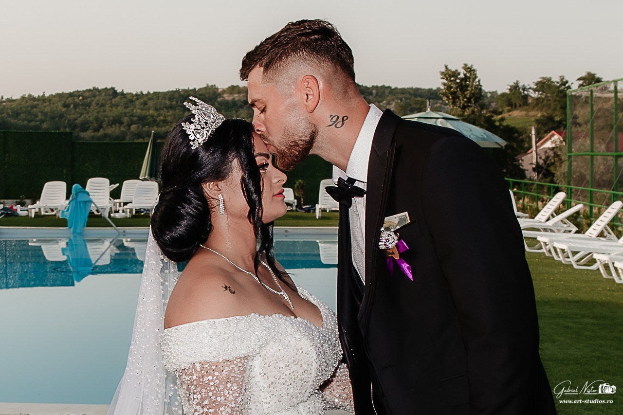 Mădălina & Cosmin. Gabriel Nistor Art-Studios - Fotograf / Videograf Iasi