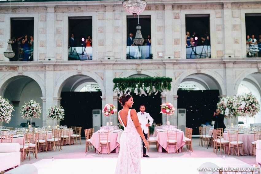 “Welcome To Our Show” — Destination Wedding Lisbon. Rui Mota Pinto Wedding Designer & Planner