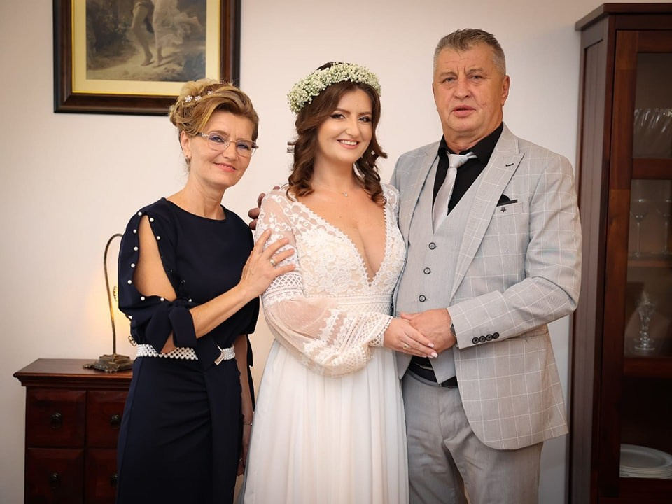 Elena & Cristian. Fotograf Nuntă Constanța - Moments by Gub