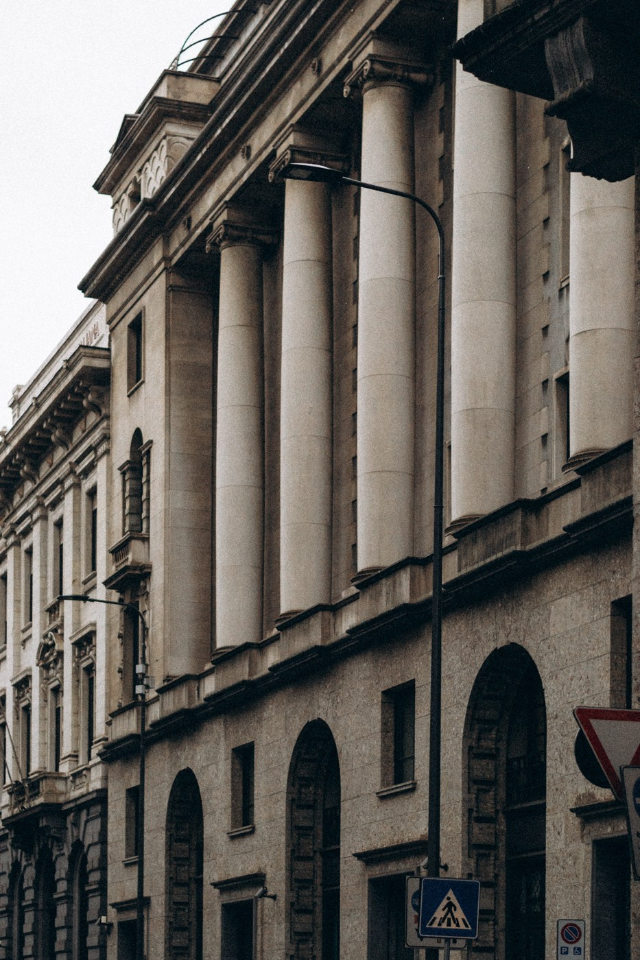 Postcards from Milan. Anastasiia Buchinskaia Fotografa Milano